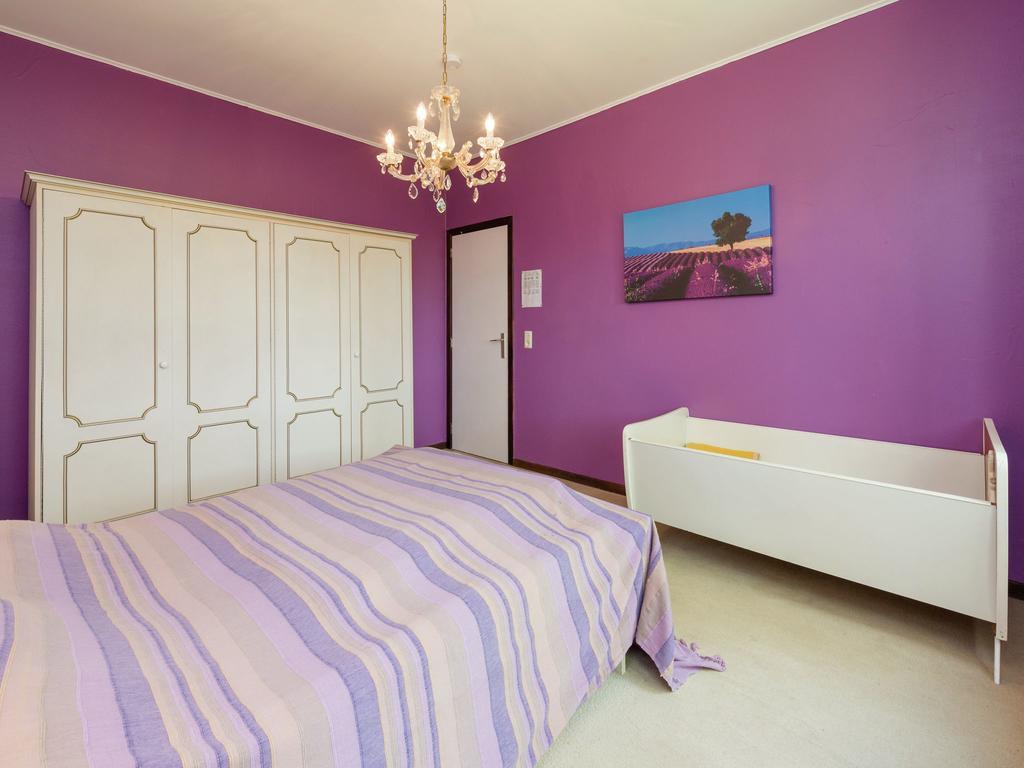 Holiday Home In Waimes With Private Garden Szoba fotó