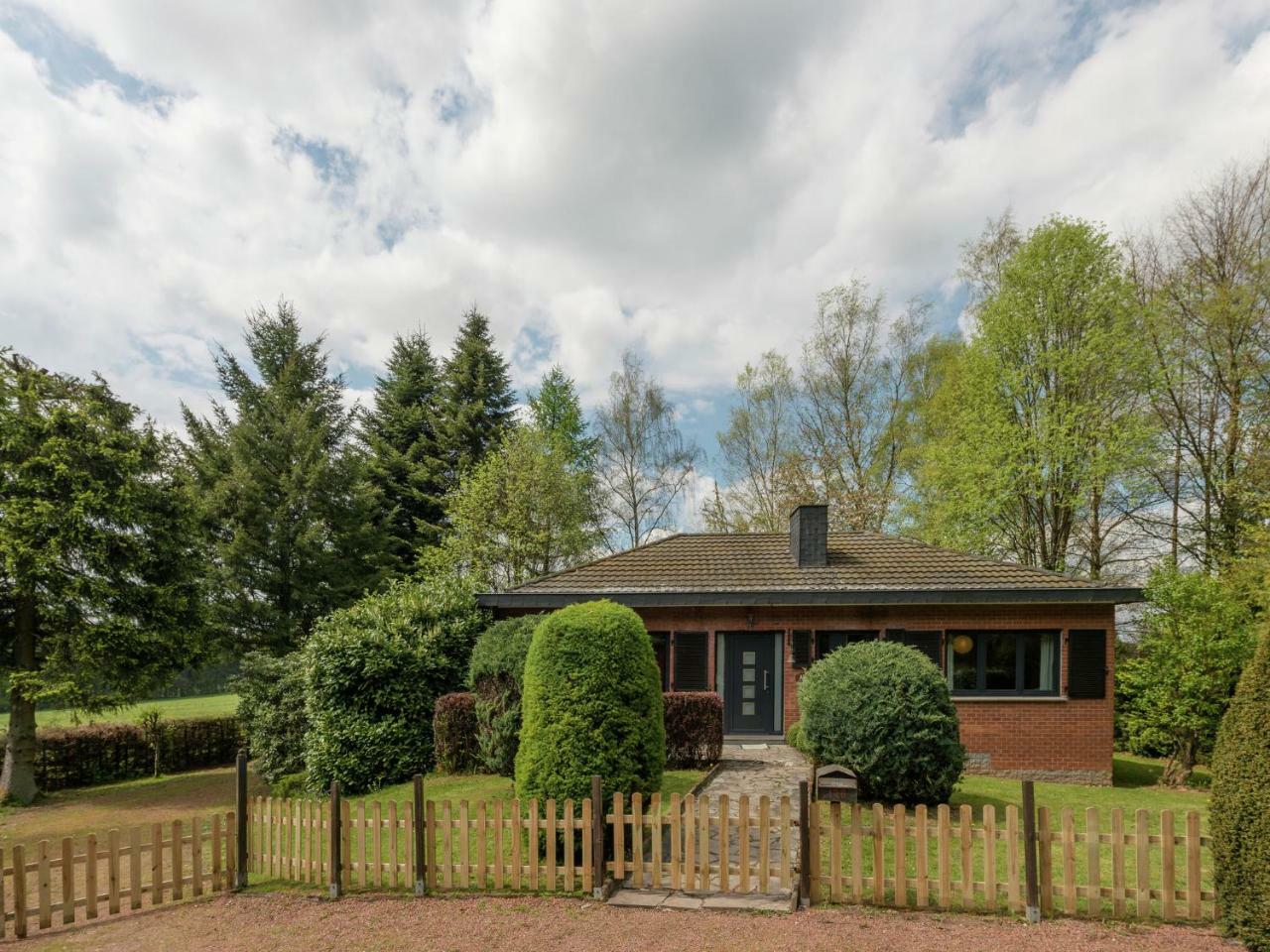 Holiday Home In Waimes With Private Garden Kültér fotó